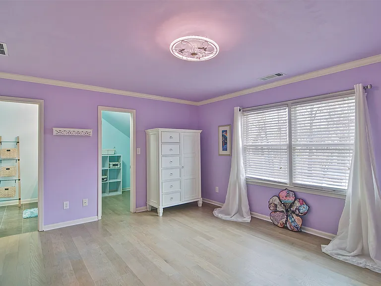 4060 Merritt Dr — Photo 43