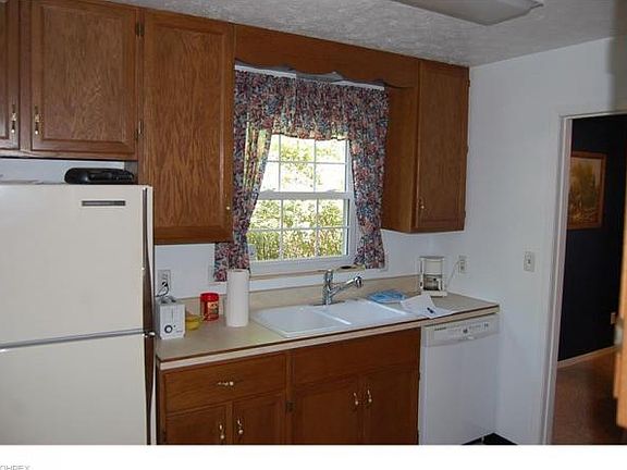 5th image of 4259 Devonshire Dr #B