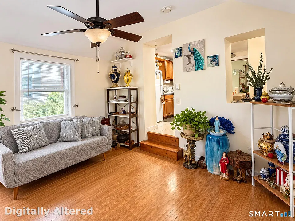 1153 Main St
