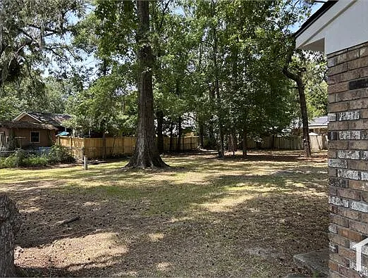 2052 Green Park Ave — Photo 8