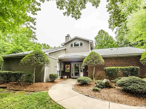 Hanover Court Apartments