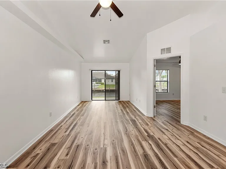 3520 SW 17th Ave — Photo 7
