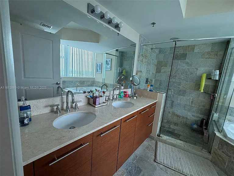 2641 N Flamingo Rd #1001N — Photo 69