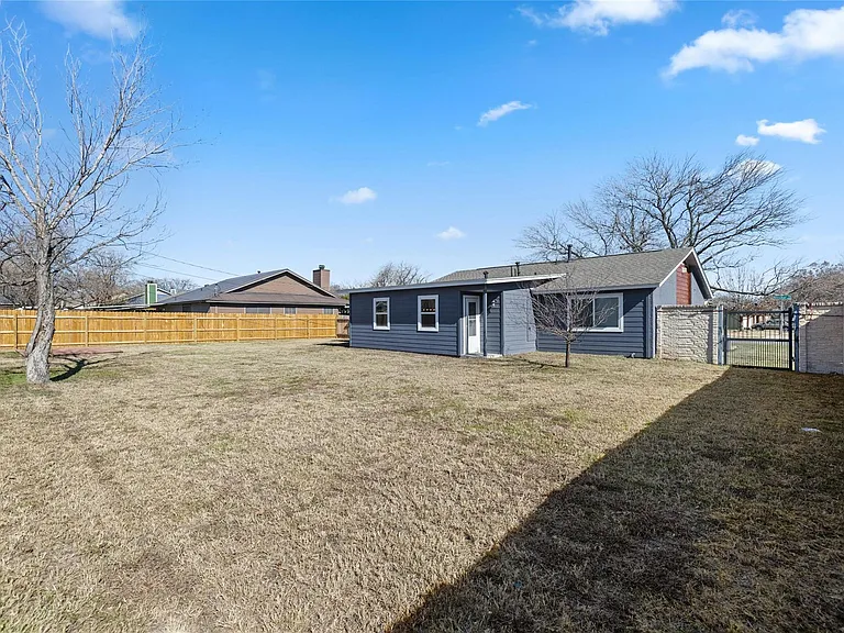 1400 Bellmar Dr — Photo 26