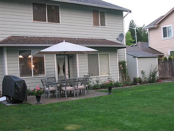 4th image of 3003 127th Ave NE