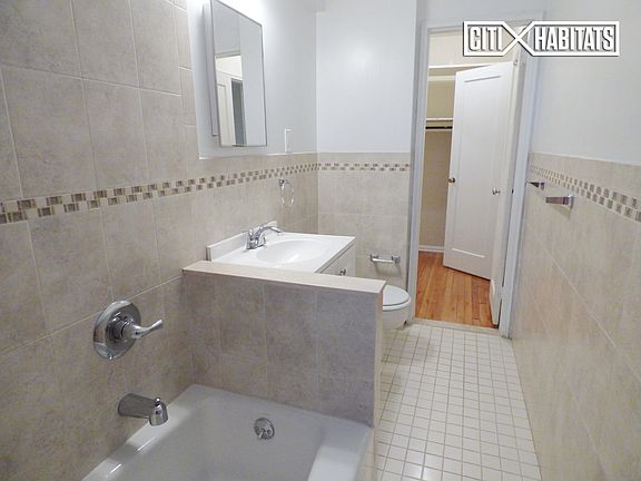 5th image of 8802 35th Ave #4R