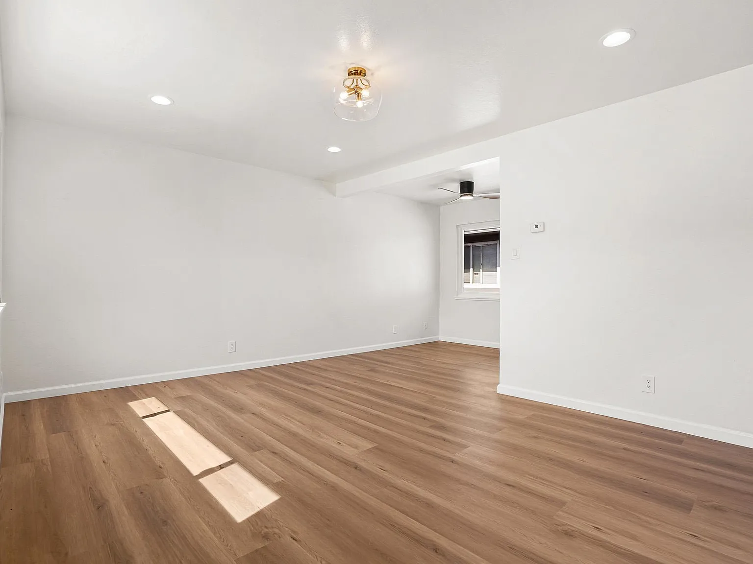 1 bed, 620 sqft, $2,548 — Photo 3