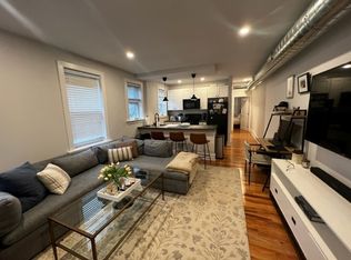 1711 Spruce St #1F, Philadelphia, PA 19103