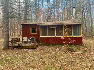 N17069 Spangenberg Rd, Pembine, WI 54156
