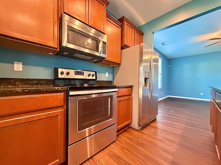 502 Timpson Ave — Photo 10