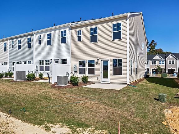 5th image of 260 Peebles Dr