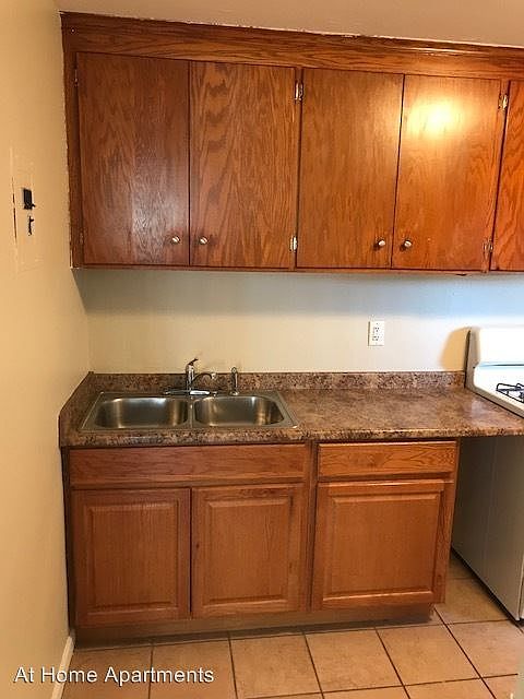 1st image of 2315 Colfax Ave S APT 21
