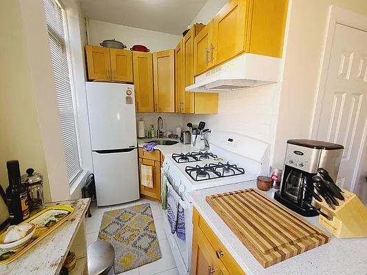 Rented by Brooklyn Heights Real Estate Inc | media 3