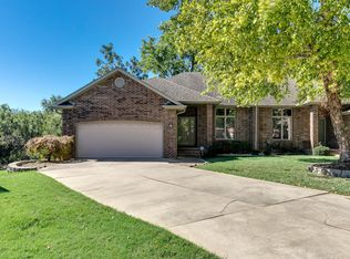 3250 W Sunset St, Springfield, MO 65807