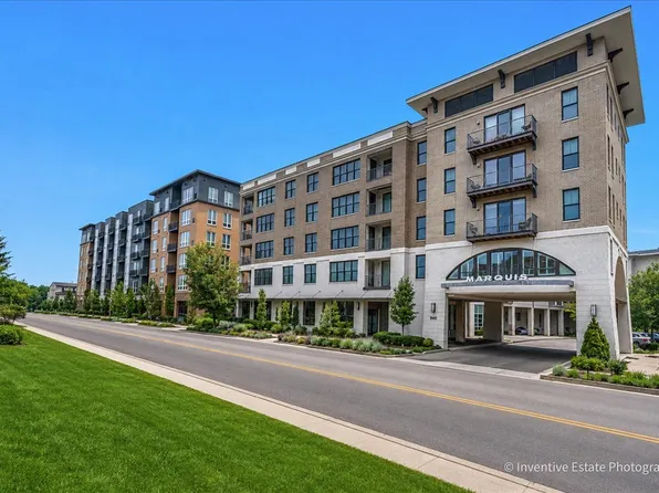 940 Maple Ave APT 309, Downers Grove, IL 60515