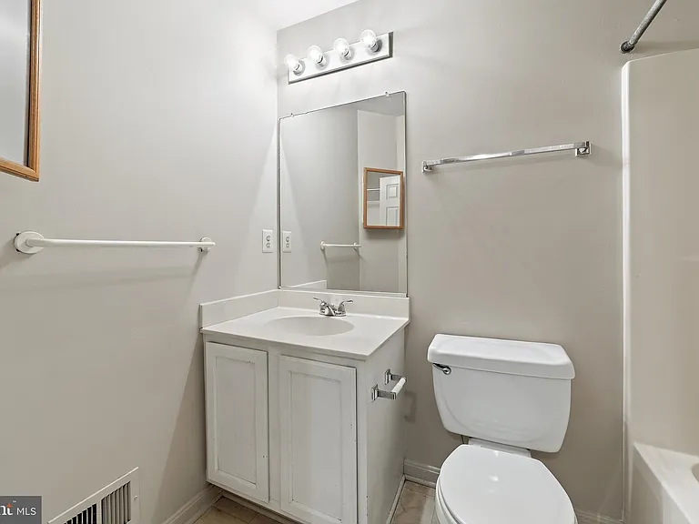 570 Highland Towne Ln — Photo 19
