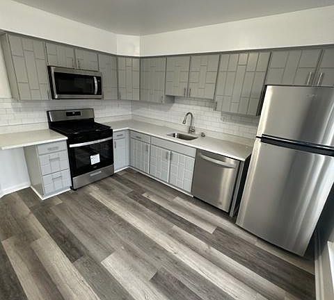2nd image of 1443 Boxwood Dr
