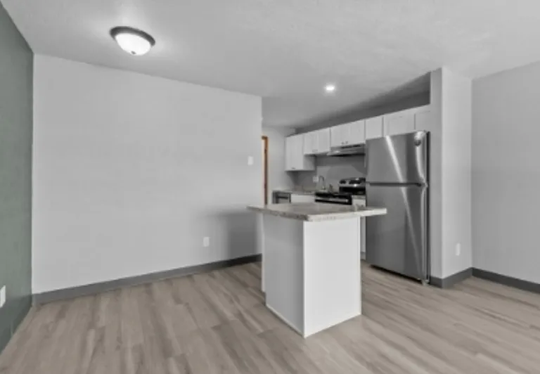 1540 Moraine Ter #1 — Photo 6