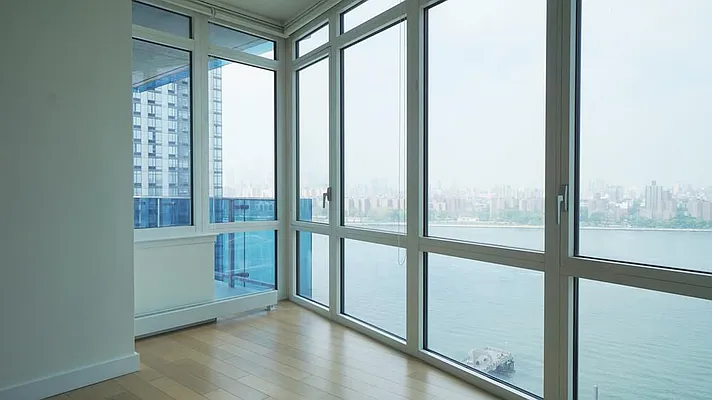 Rented by R New York | media 34