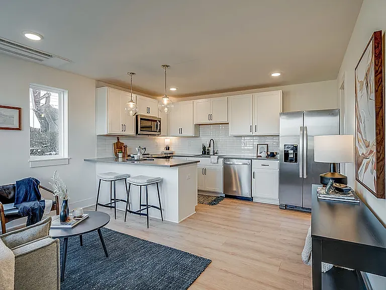 102 Duke St #10 — Photo 5