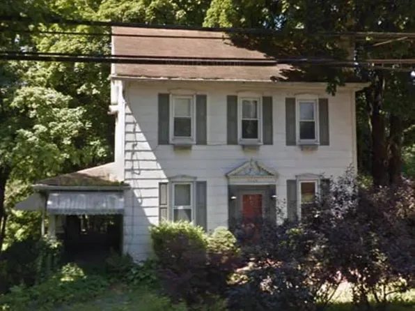 1130 Peters Mountain Rd, Dauphin, PA 17018
