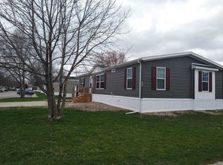 1272 Paree St #63, Newport, MI 48166