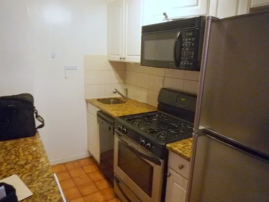 Rented by Citi Habitats | media 64