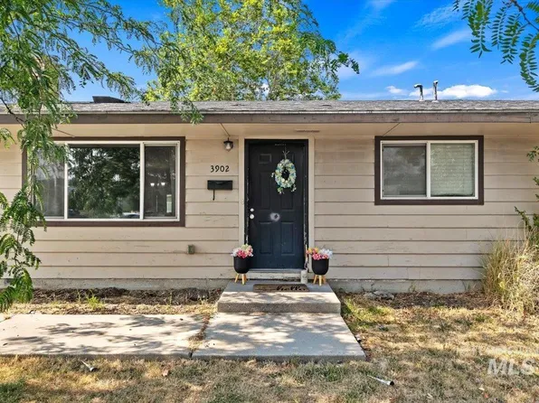 3902 W Saint Andrews Dr, Boise, ID 83705