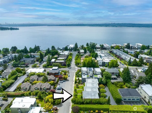 10218 NE 62nd Street, Kirkland, WA 98033