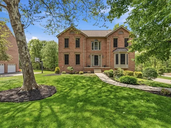 114 Sewickley Farm Cir, Mars, PA 16046