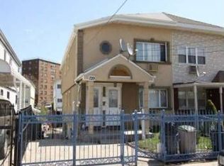729 Pine St, Brooklyn, NY 11208