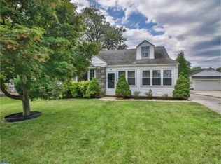 26 Locust Rd, Morton, PA 19070