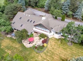 W215N5353 Ada COURT, Menomonee Falls, WI 53051