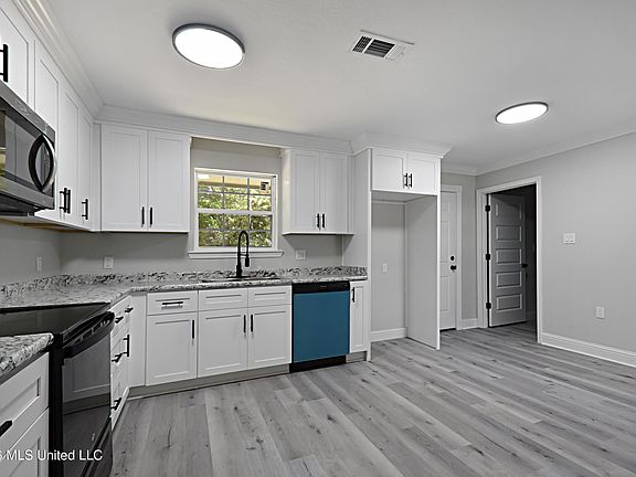 5th image of 2636 Southern St