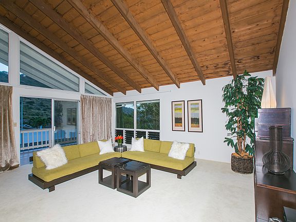 Soaring Ceilings