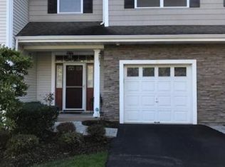 19 Country Club Dr #10, Middletown, NY 10940