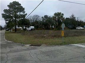 2nd image of 239 Bonita St