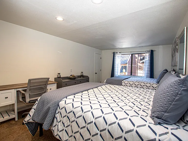 7054 W Lake Blvd — Photo 11