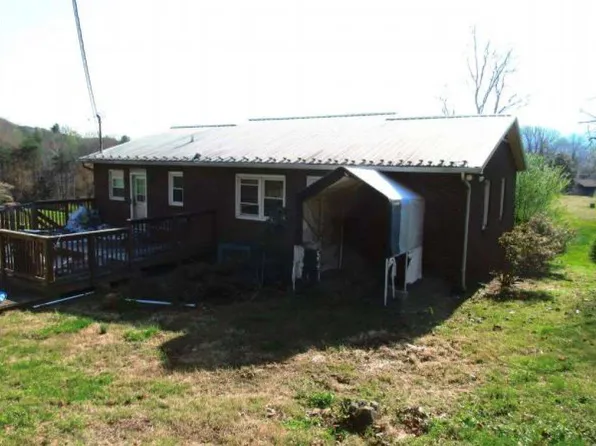 2773 Blue Creek Rd, Lenoir, NC 28645