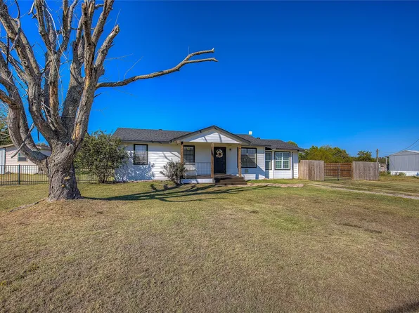 230 County Road 3318, Greenville, TX 75402