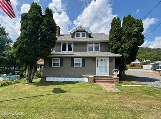 19 Glosser Rd APT 2, Linden, PA 17744