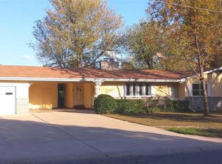 401 Justis St, Mountain Home, AR 72653