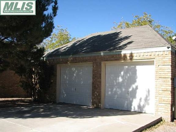 5th image of 145 Los Nogales Dr