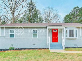 338 Capps Hill Mine Rd, Charlotte, NC 28216