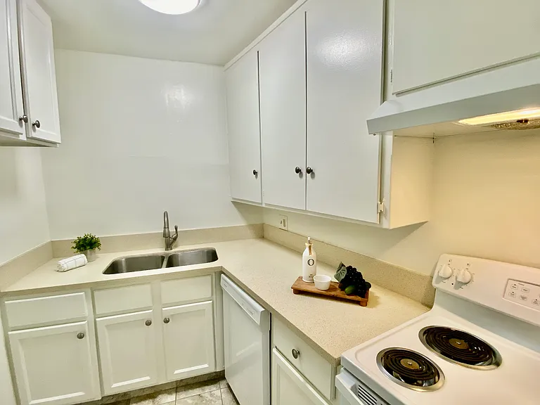 5808 S Pacific Coast Hwy #2 — Photo 8