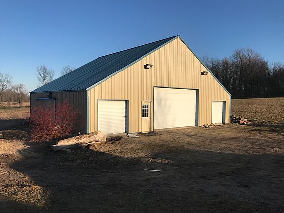 3rd image of 890 Orchard Hill Dr