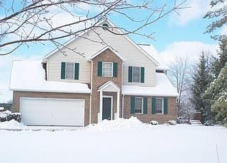 2nd image of 4879 Hawthorn Ln #16