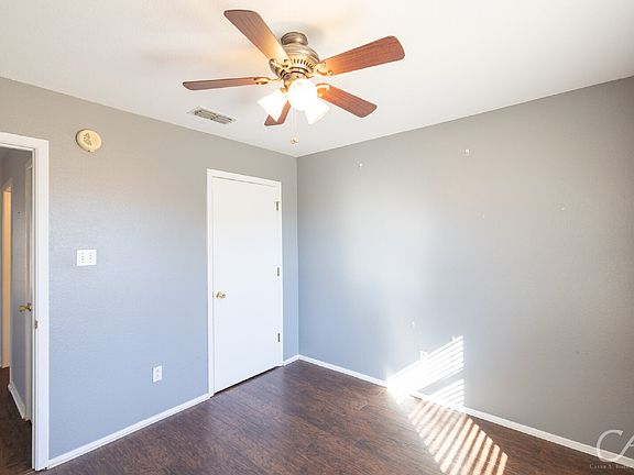 3rd image of 3933 Duke Ln