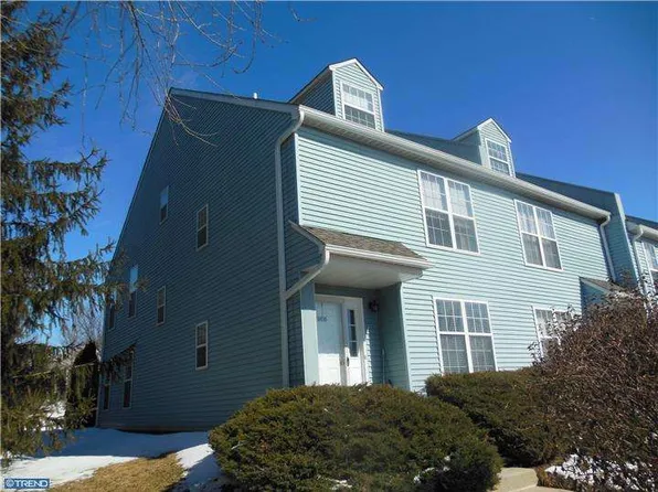 968 Roundhouse Ct, West Chester, PA 19380