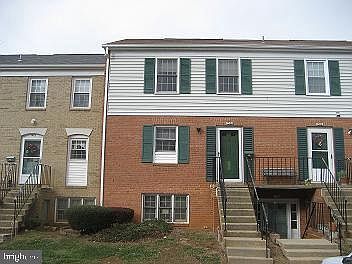 1st image of 136 Fairfield Dr